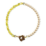 Collier de noire brillant jaune