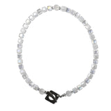 Collier de noire brillant blanc