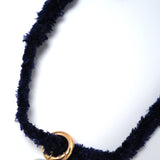 Collier en fausse fourrure en peluche bleu